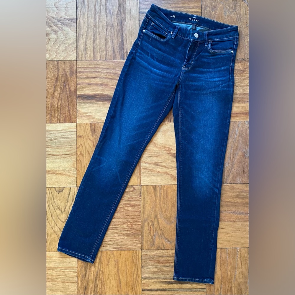 WHBM Dark Blue Denim Slim Jeans Sz.0 Short
